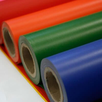 plásticos coloridos